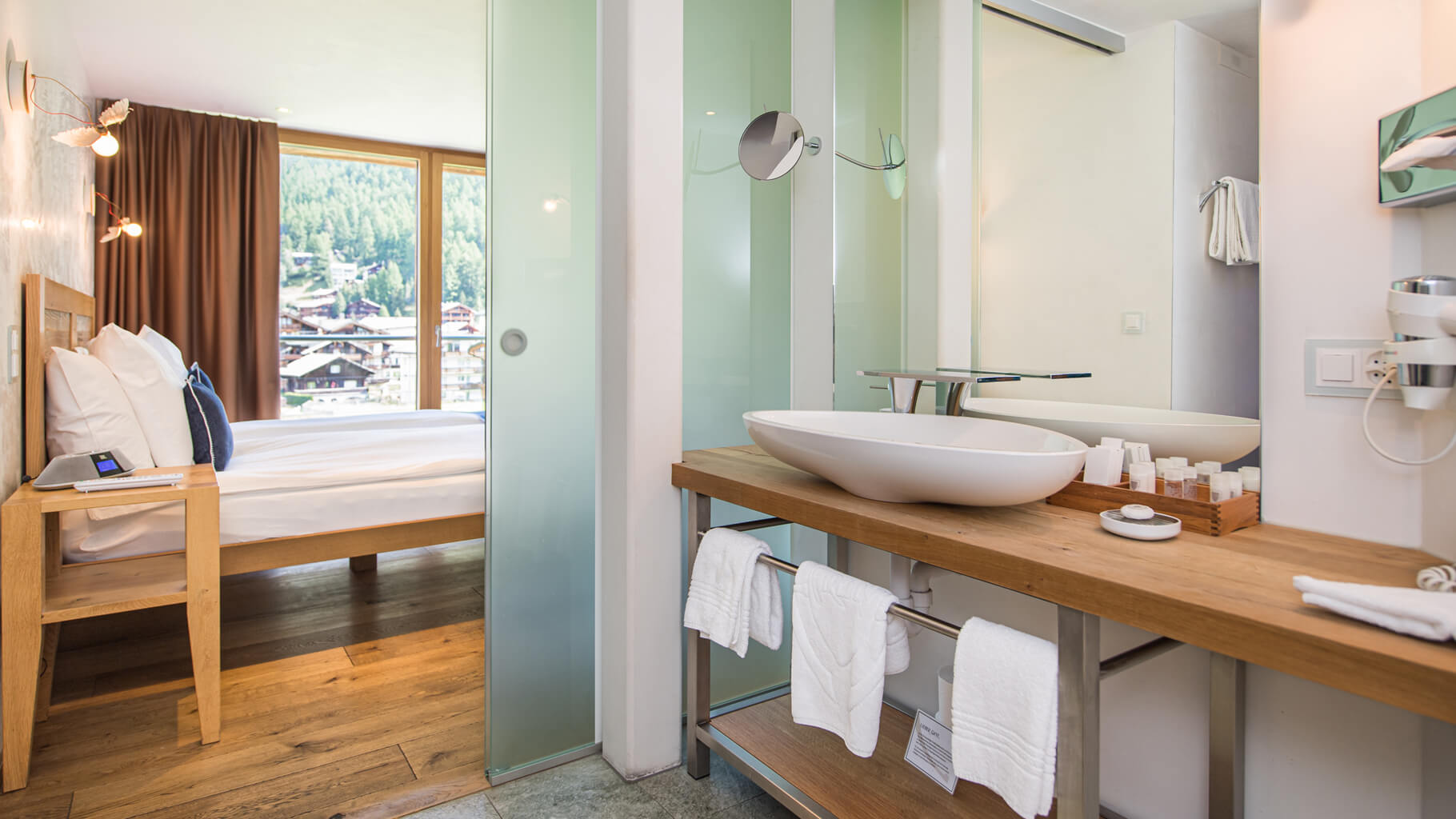 bathroom-maxi-suite-deluxe-zermatt-firefly-switzerland-hotel.jpg